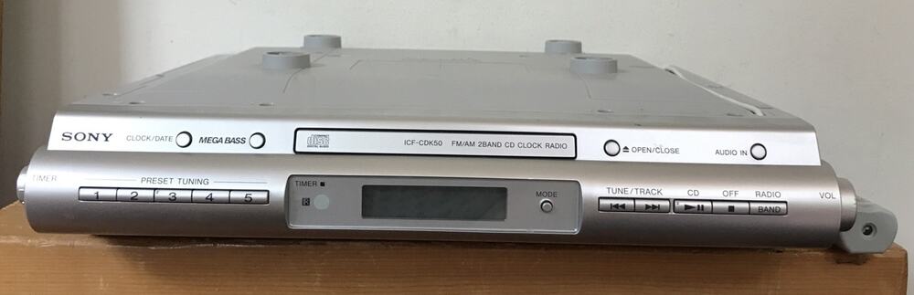 Sony ICF-CDK50 Under Cabinets FM/AM 2Band CD Player Clock Radio W/ Remote